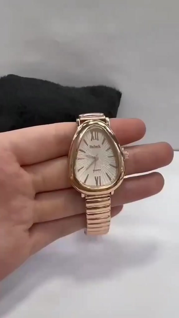 Relógio Feminino Elegante com Pulseira Elástica  Com Strass