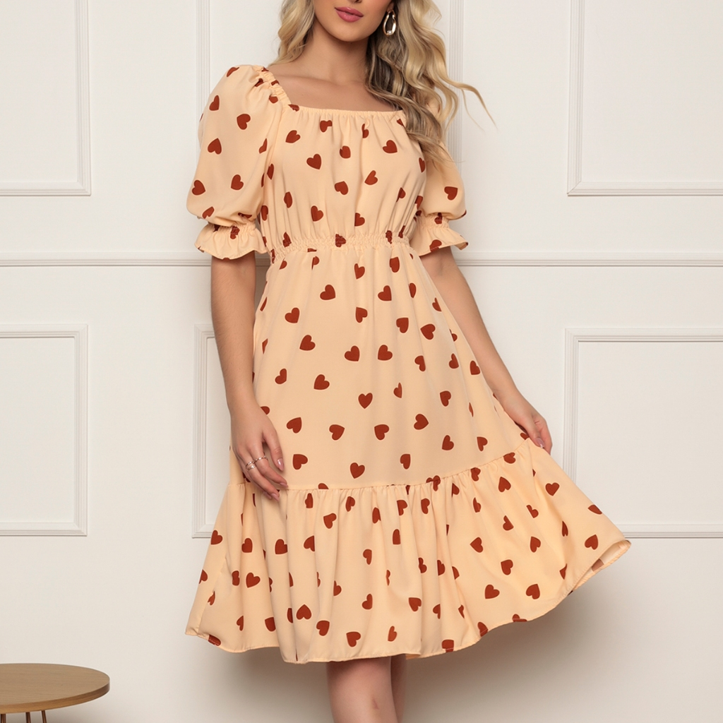 Vestido midi feminino coração, bolinhas, decote quadrado e mangas curtas bufantes, corte A, franzido, bainha com babados