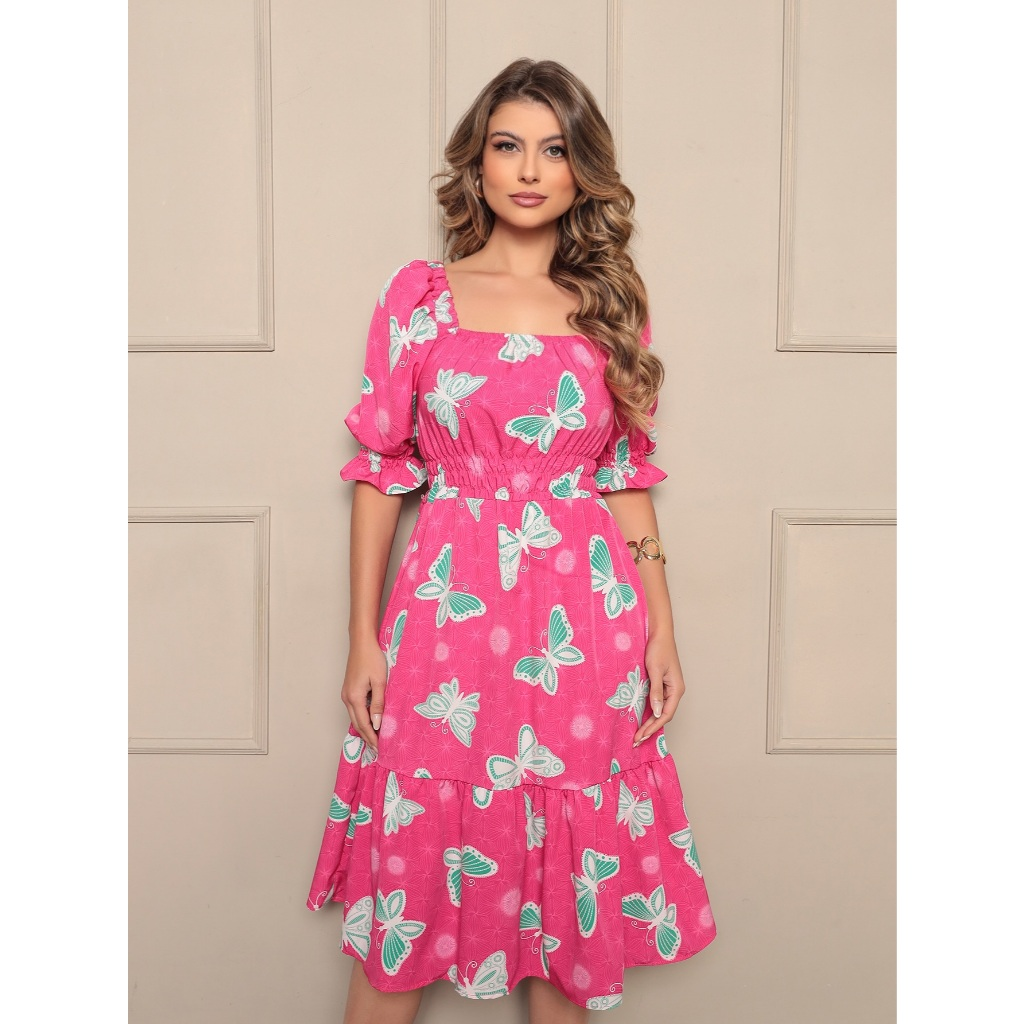 Vestido midi feminino coração, bolinhas, decote quadrado e mangas curtas bufantes, corte A, franzido, bainha com babados