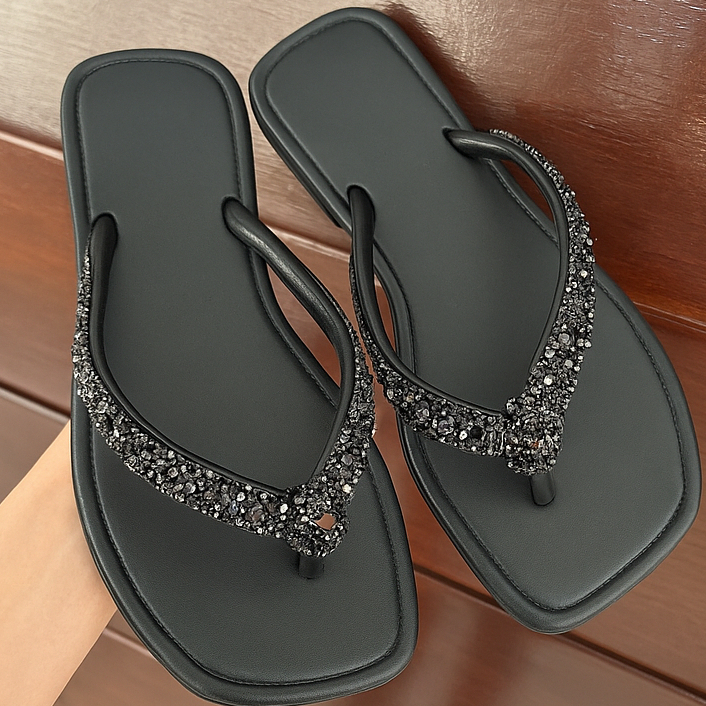 ⭐Chinelo feminino confortável de dedo com correias detalhe nó de brilho strass bico quadrado -